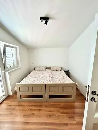 Apartment L&d